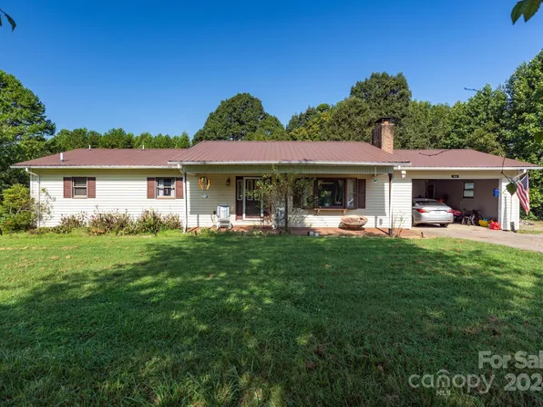 1275 Josie Ln, Conover, NC 28613