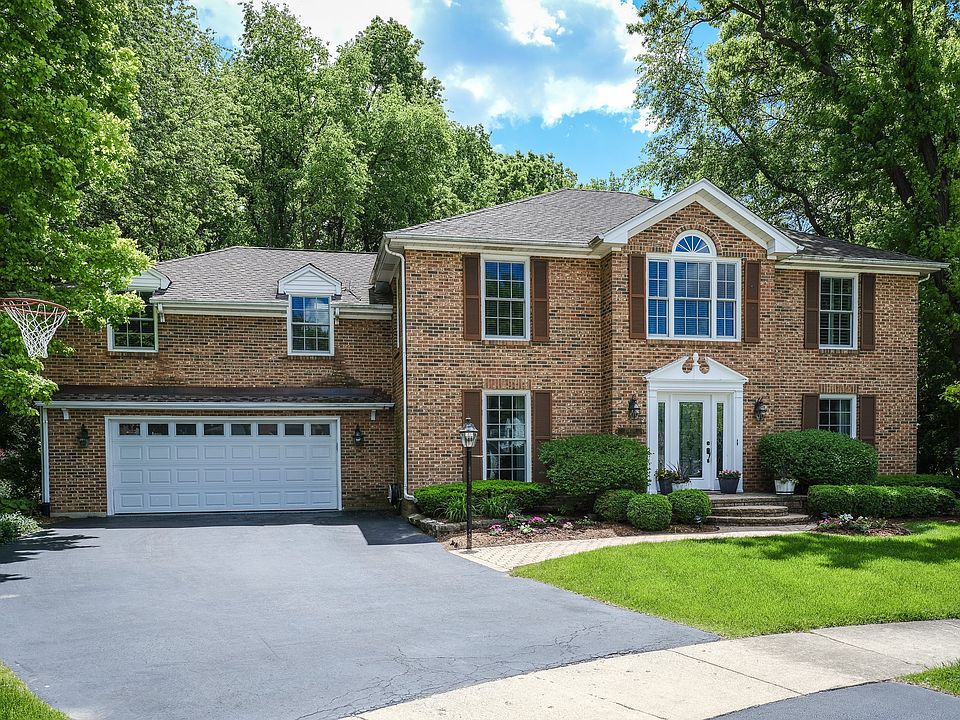 1st image of 25W711 White Birch Ct