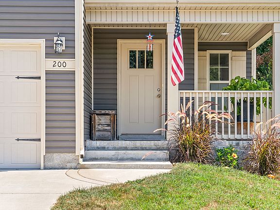 4th image of 200 Bonnell Dr