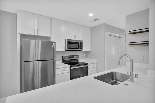 Summerview Apts Photo 1