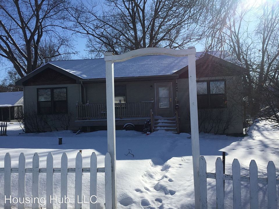 1st image of 2546 5th Ave E