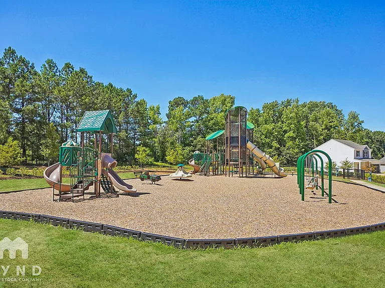 279 Royal Meadow Dr — Photo 26