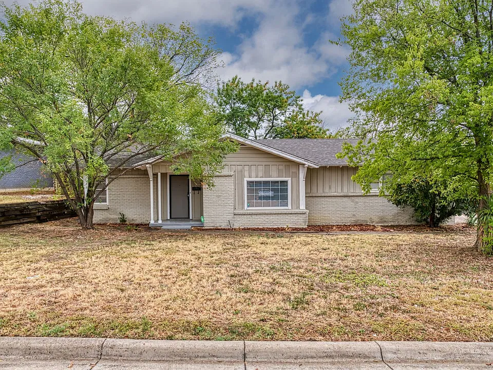 1604 Weiler Blvd