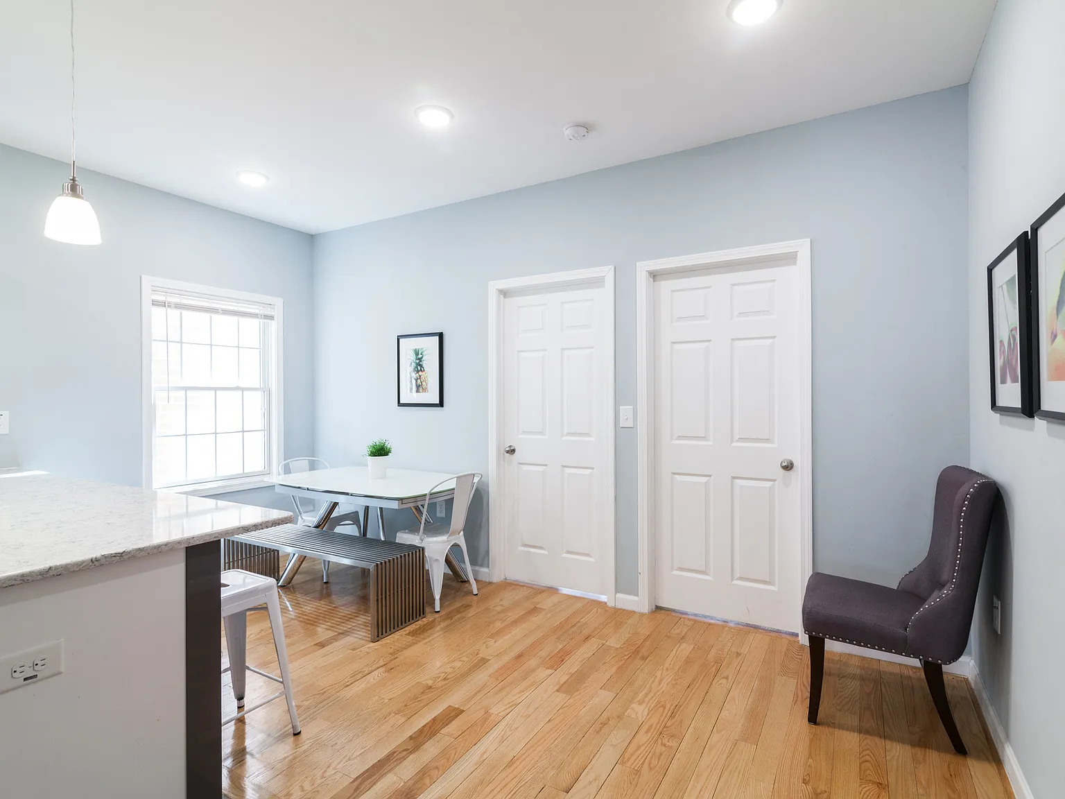 5 bed, $4,400 — Photo 2