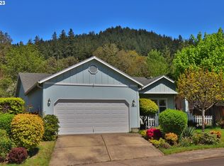 1889 S 61st St, Springfield, OR 97478