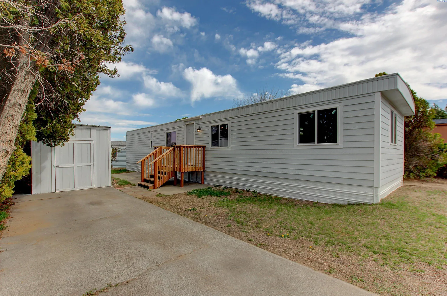 3324 W 19th Ave Trailer 146 photo 1