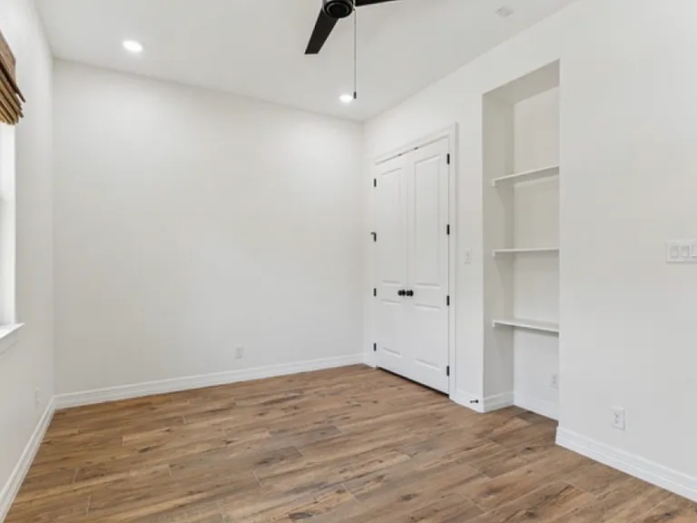 5571 Eichman Rd — Photo 18