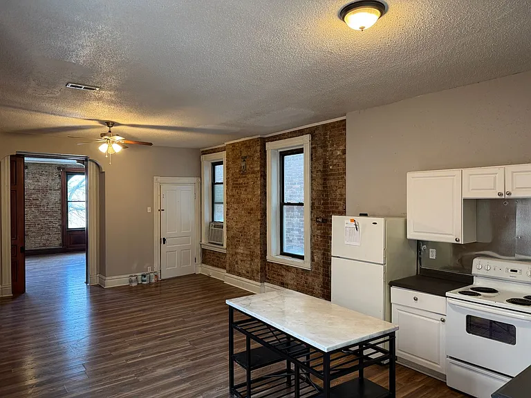 2902-2906 Cherokee — Photo 19