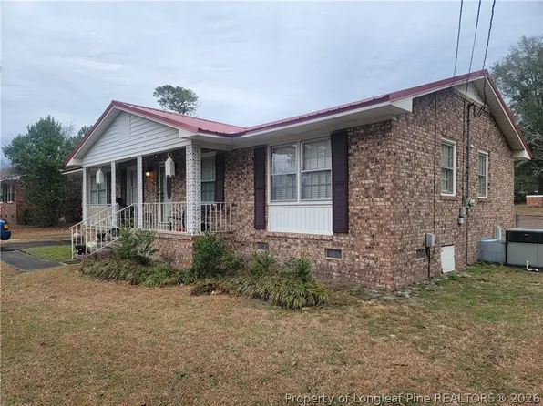 2523 Bel Aire St, Fayetteville, NC 28306