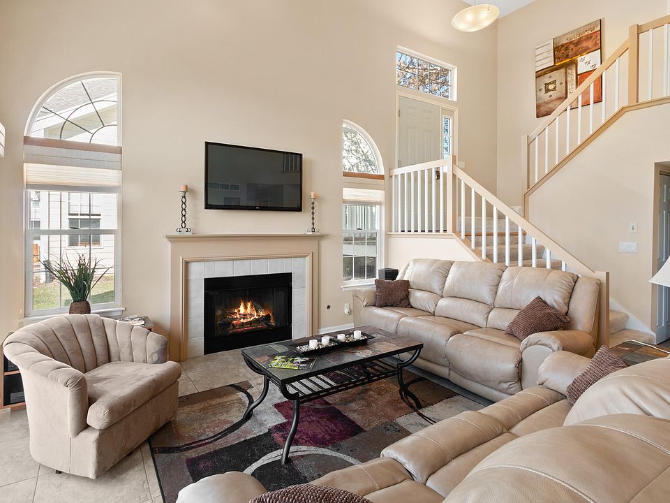 1st image of 887 Eagleton Dr #46-16