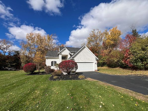 9551 Hoose Rd, Mentor, OH 44060