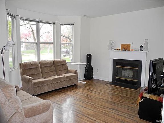 3rd image of 4116 Westminster Pl