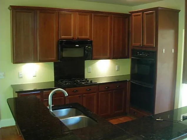 1972 Addington Trl NW — Photo 2