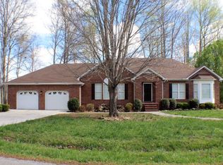 3248 Middleford Dr, Cookeville, TN 38506