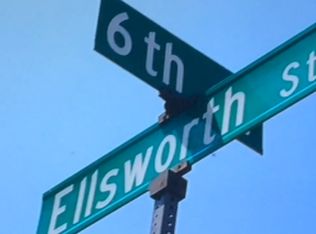 625 N Ellsworth St, Naperville, IL 60563