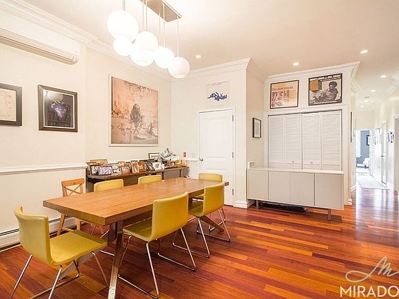 4th image of 10 E 8th St APT 1