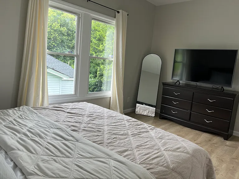 509 Carlton Ave #A — Photo 3