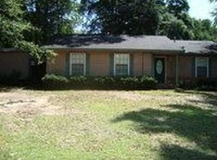 1300 Forest Ridge Rd W, Mobile, AL 36618