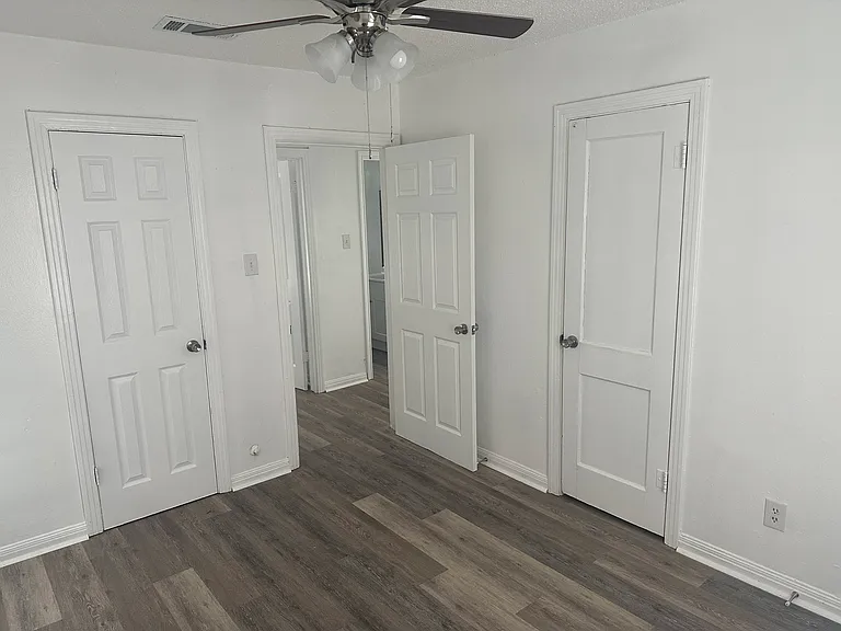1104 Duncan Ave — Photo 9