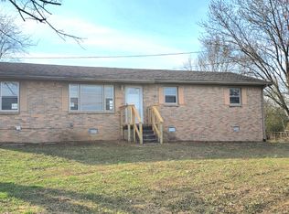 429 Circle Hill Dr, McMinnville, TN 37110