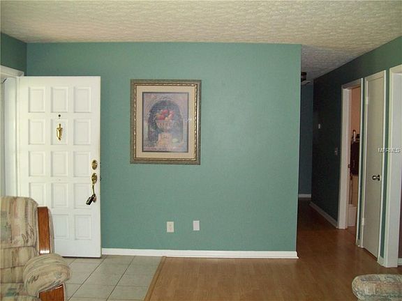4th image of 903 Woodland Dr