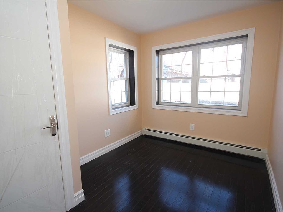 1st image of 8266 170th St