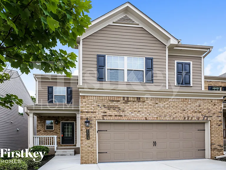 2119 Charcoal Ives Rd — Photo 1