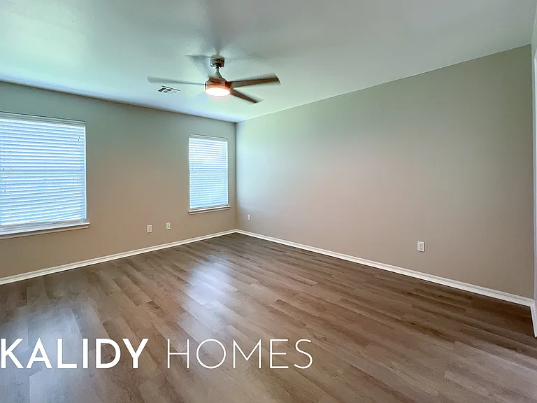 2928 Cider Mill Ln — Photo 12