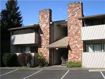 1st image of 10008 NE 117th Ct