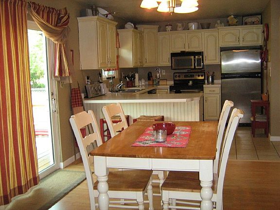 Family Room/ Kitchen combo