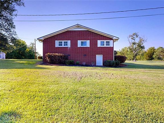 5th image of 5386 Braxton Craven Rd