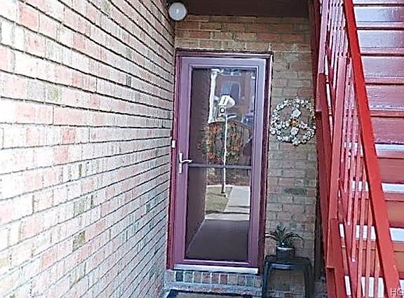 2nd image of 1530 Bay View Ave #B-1