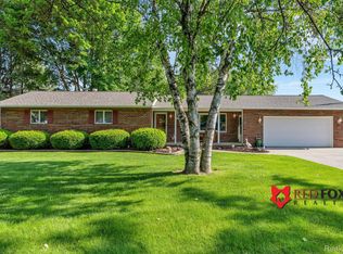 8057 Derrymore Dr, Davison, MI 48423