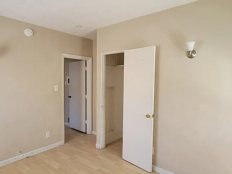 1201 S Electric Ave — Photo 6