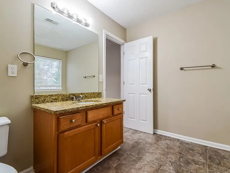 4405 Grove Dr NW — Photo 11