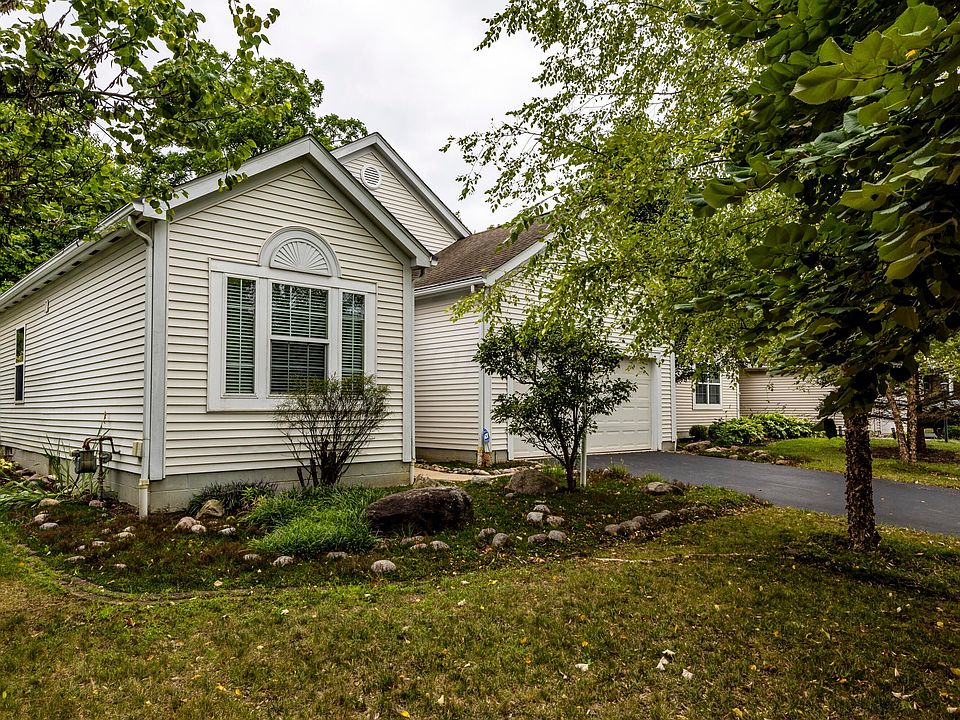 1st image of 7961 Headwater Dr