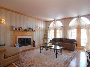 1608 Winberie Ct, Naperville, IL