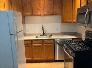 582 E H St APT D, Benicia, CA