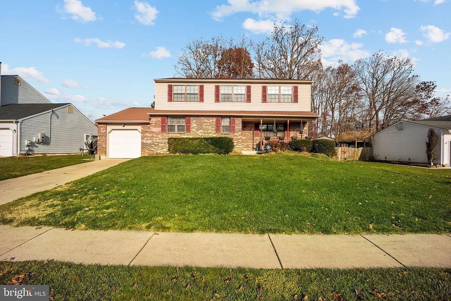 737 Fox Chase Cir photo 1