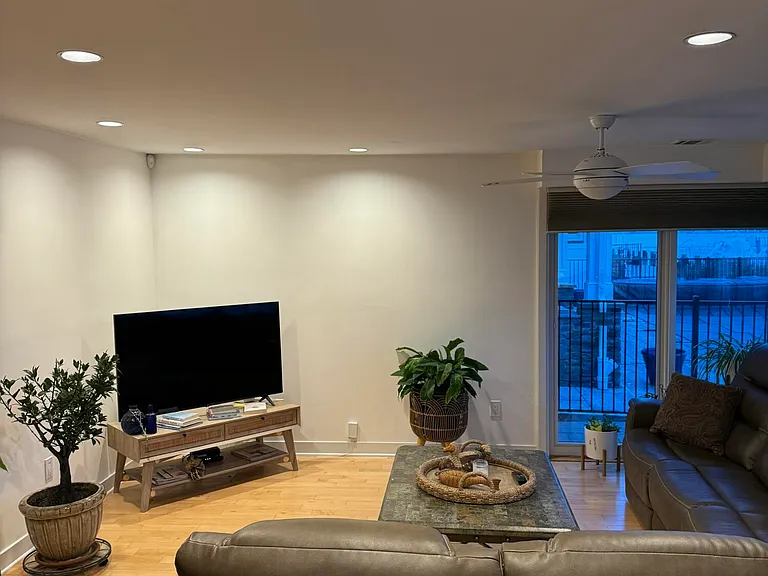 232 Hayes Ct — Photo 14