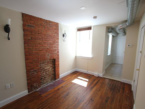 3rd image of 1620 Fitzwater St Floor 2