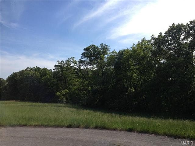 1st image of 130 Lake Forest Dr