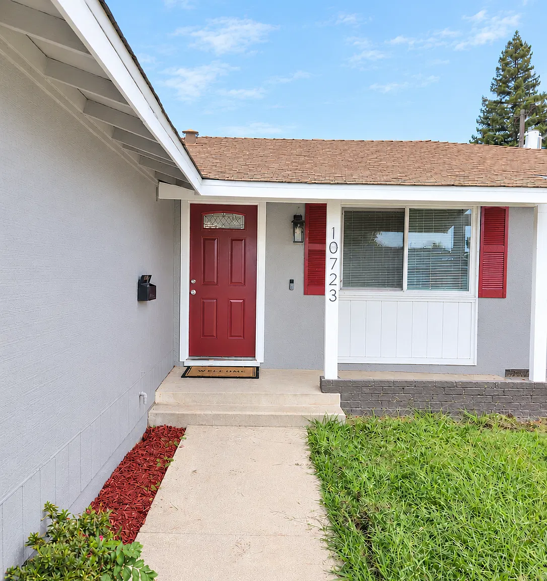 3 bed, 1204 sqft, $2,850 — Photo 1