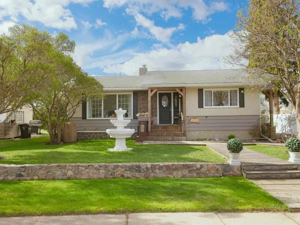 4615 54th Ave, Barrhead, AB T7N 1K9