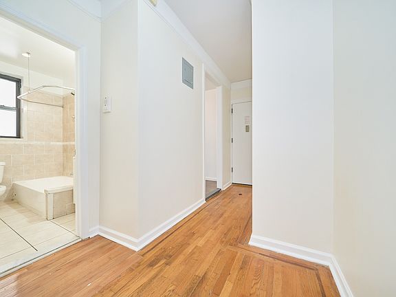 3rd image of 736 W 173rd St APT C23