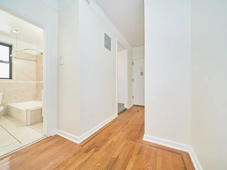 736 W 173rd St #C53 — Photo 6