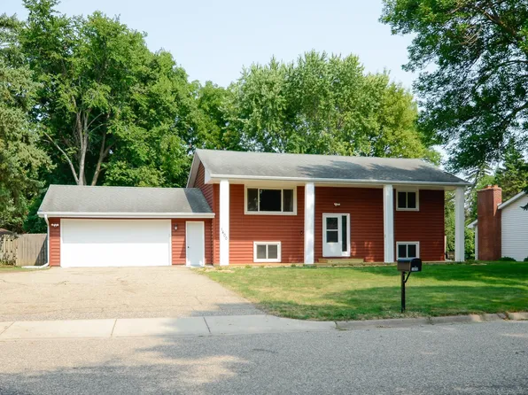 1400 Viking Dr, Buffalo, MN 55313