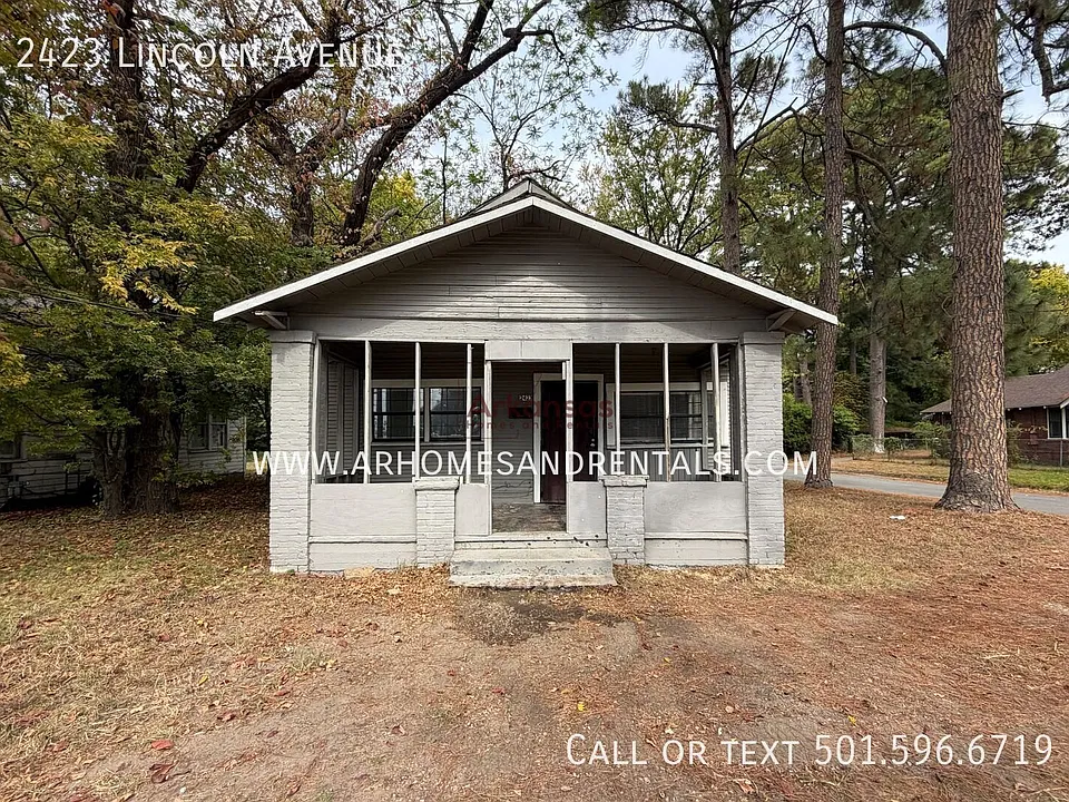2423 Lincoln Ave