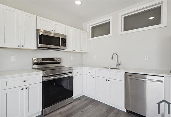 3rd image of 5300 Whitby Ave Unit 301