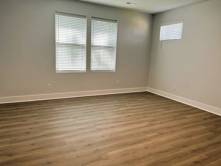 1516 Jones Ave — Photo 24